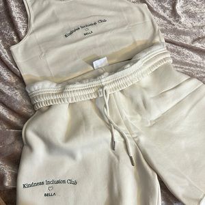 NWOT embroidered sweat shirt set